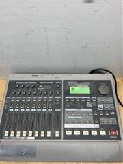 ROLAND VS-880EX DIGITAL STUDIO WORKSTATION